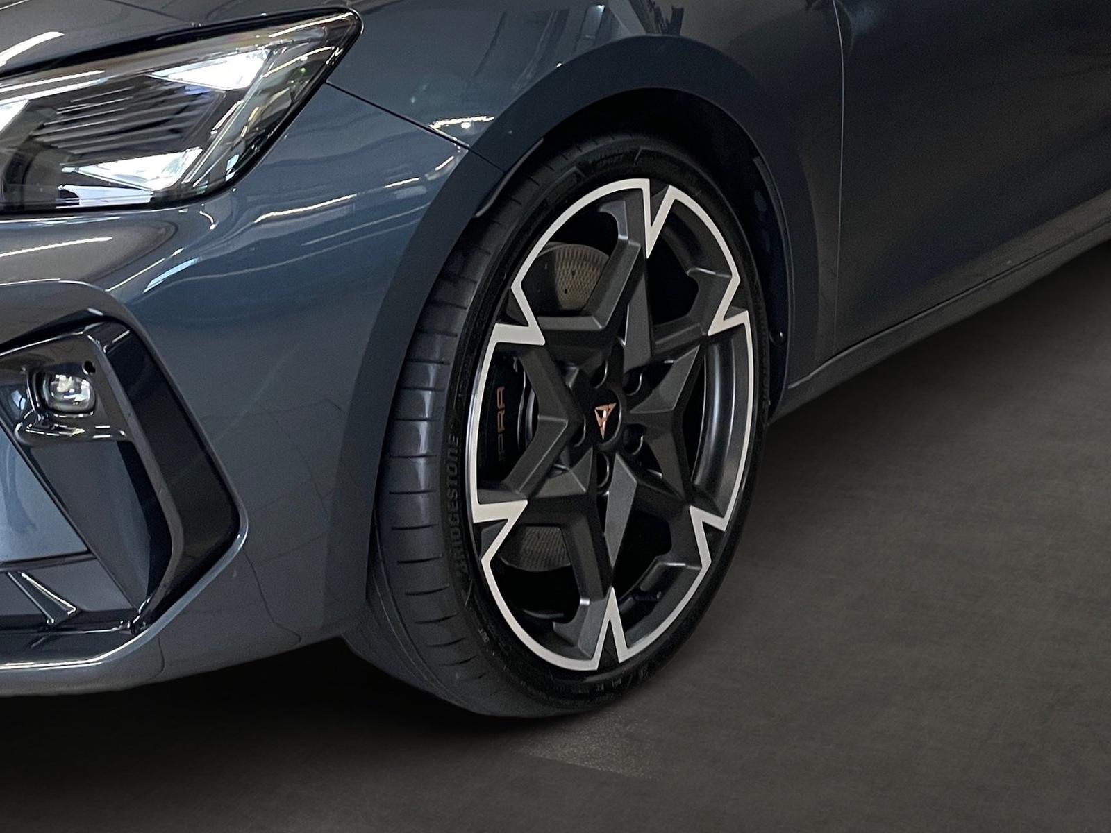 Cupra Leon 2.0 TSI VZ *SENNHEISER*PANO*KAMERA*, миниатюра 9