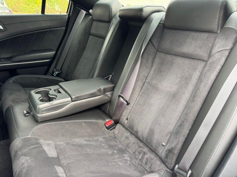 Fahrzeugabbildung Dodge Charger 2020er 6.4 SRT Scatpack Schiebedach Navi
