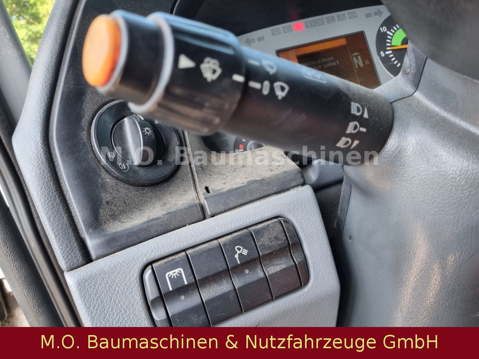 Fahrzeugabbildung Mercedes-Benz Actros 2541 / Saug- & Spühlwagen / 11.000 L /ADR