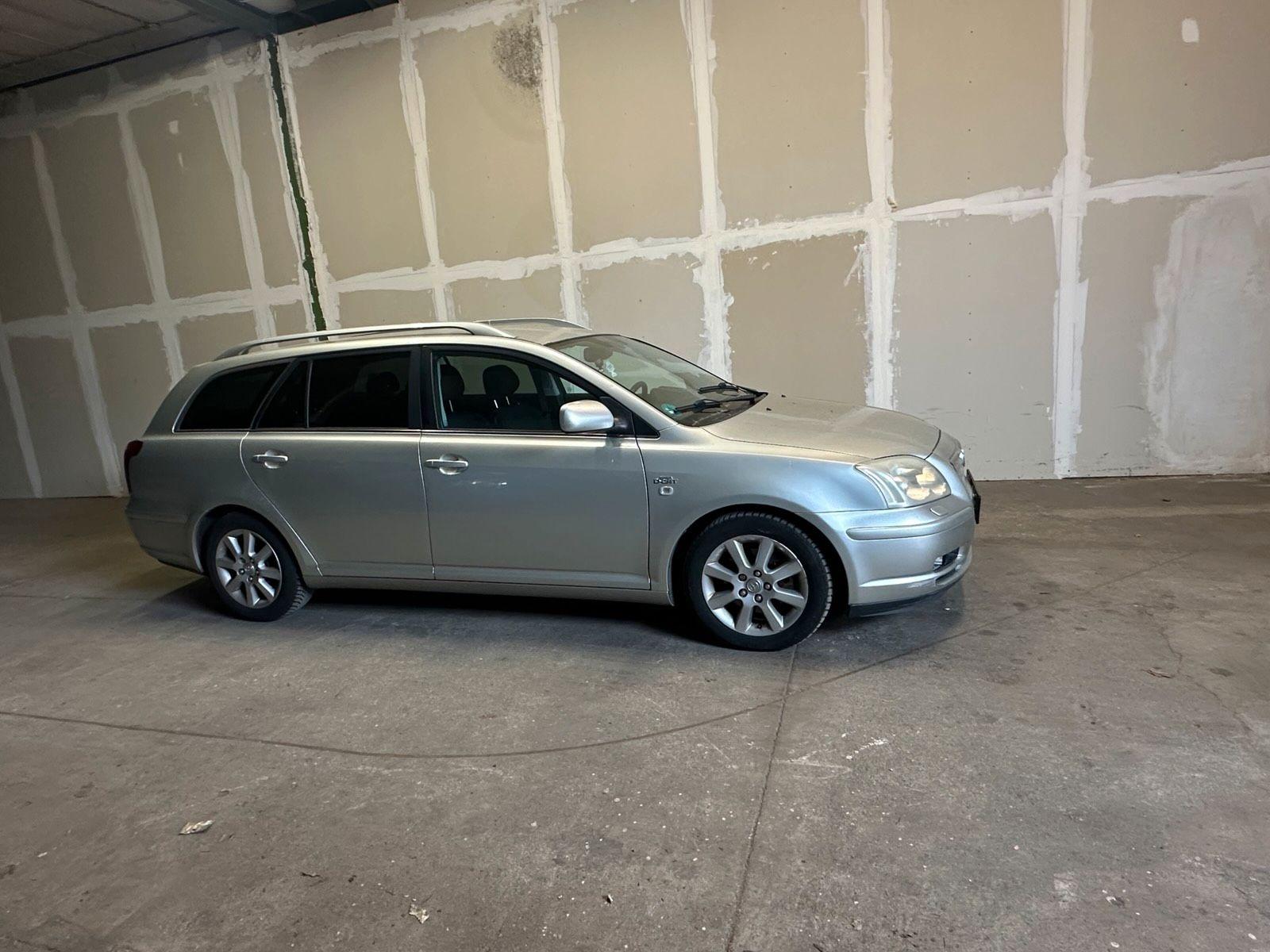 Toyota Avensis, 2006