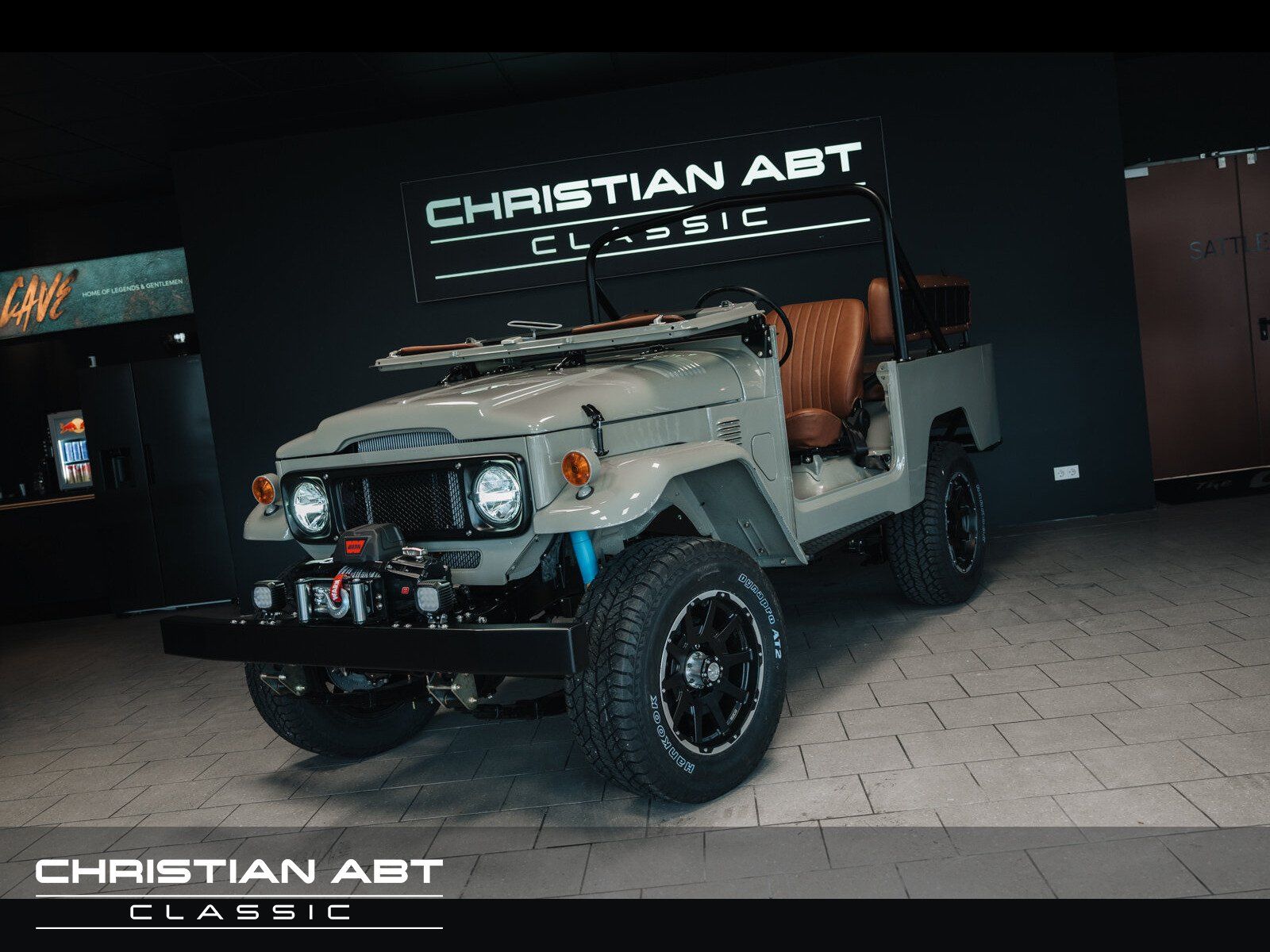 Fahrzeugabbildung Toyota FJ43 restauriert * Servo * H-Zulassung * 7-Sitze