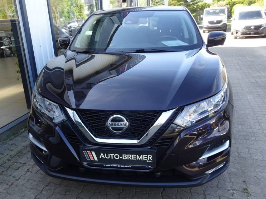 Fahrzeugabbildung Nissan Qashqai 1.3 DIG-T N-Connecta AHK ALW