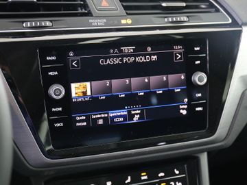 Volkswagen Touran 1.5 TSI DSG COMFORTLINE LED KAMERA 7S AHK