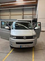 Volkswagen T5 Caravelle Facelift - Volkswagen T5: Facelift