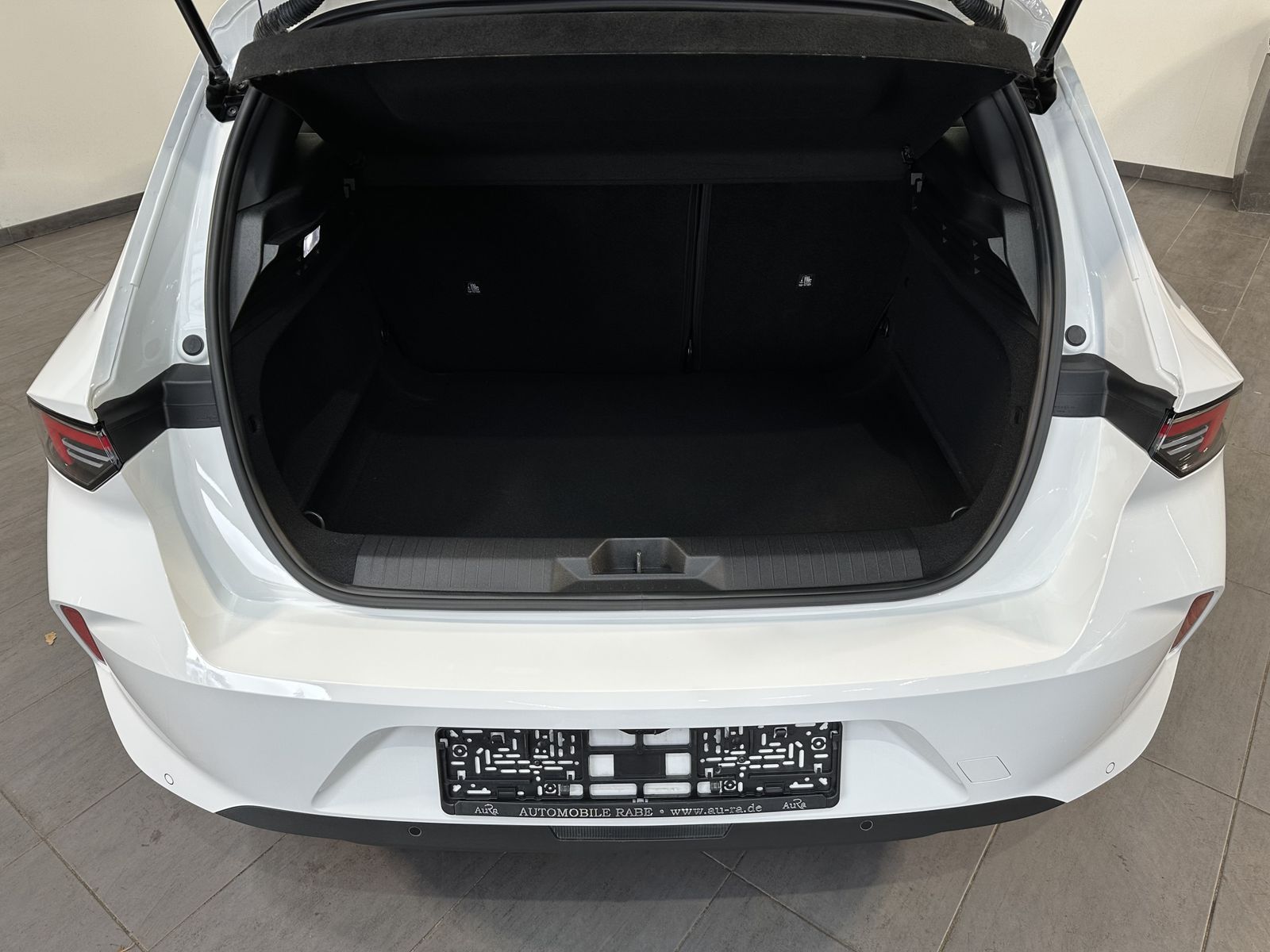 Fahrzeugabbildung Opel Astra 1.5 D Edition NAV+LED+KAM+WIDESCREEN+KAMER