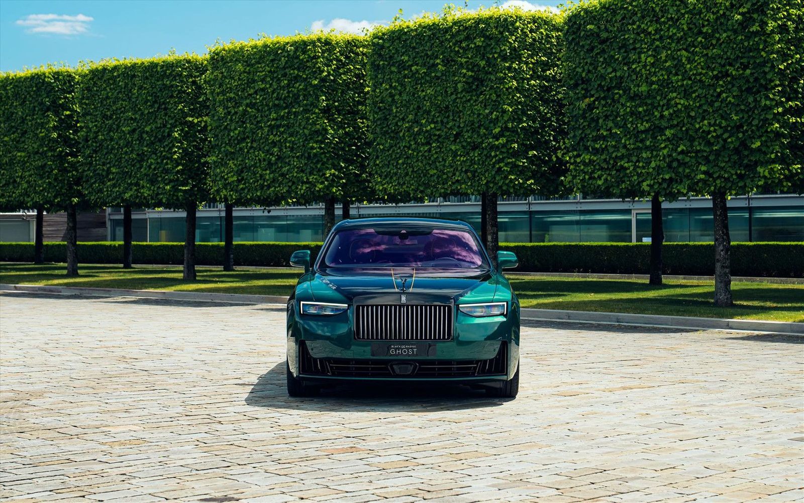 Rolls-Royce Ghost Black Badge Bespoke 1 of 1 FoS imagem 2