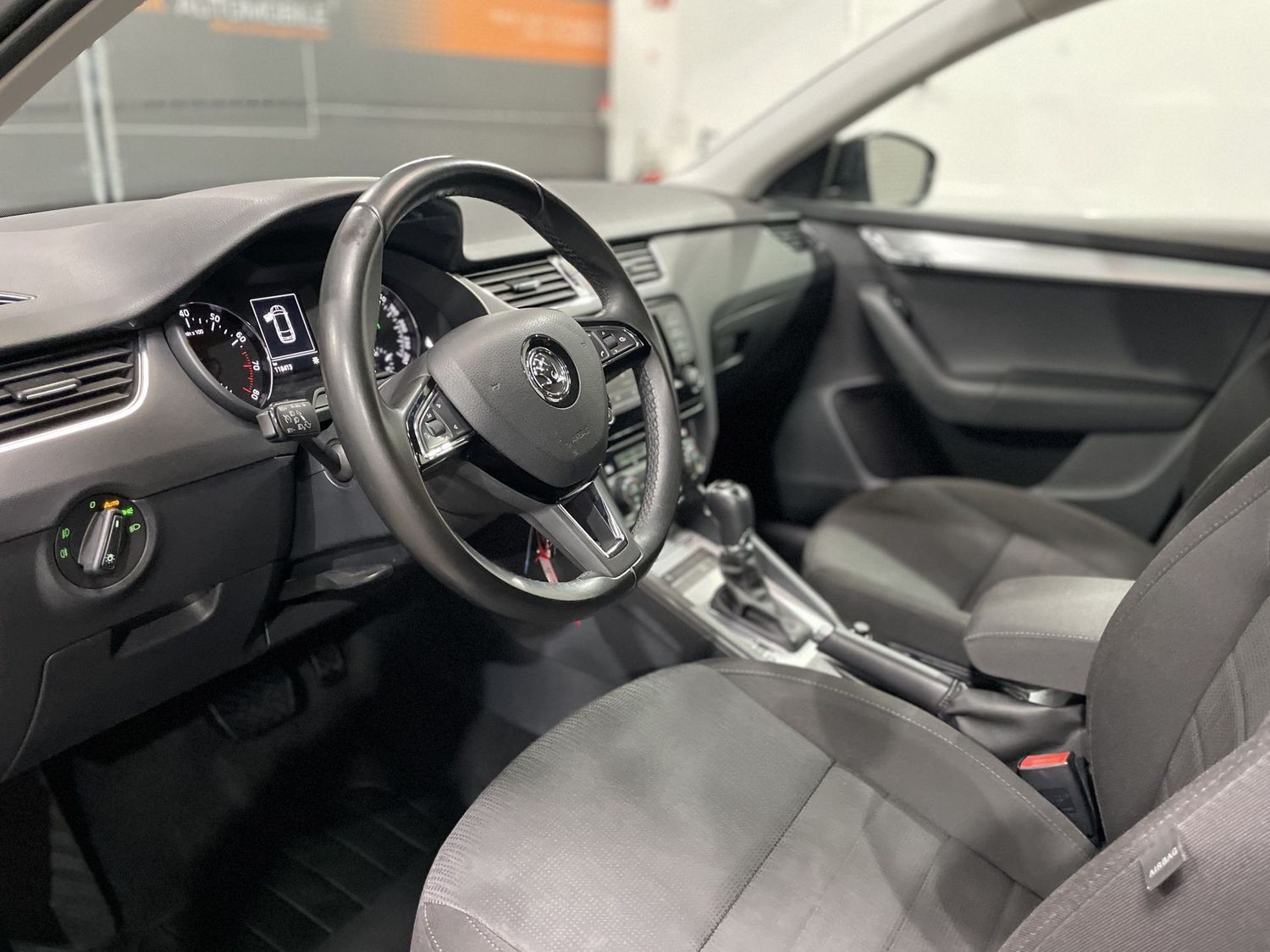 Fahrzeugabbildung SKODA Octavia Style#Bi-Xenon#Pano#Carplay#Tempo#PDC