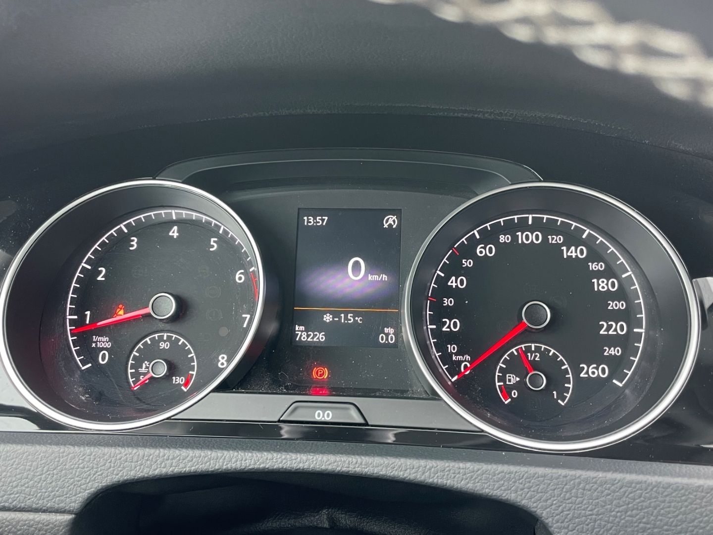Fahrzeugabbildung Volkswagen Golf VII Cup PDC vo/hi Klimaautomatik SHZ