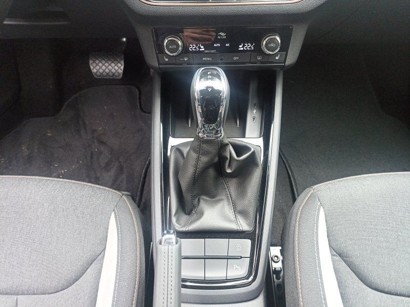 Fahrzeugabbildung SKODA Scala 1.0 TSI Style DSG PDC+LED+WINTER-PAK+SMART