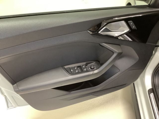 A1 allstreet 30 TFSI 81(110) kW(PS) S tronic