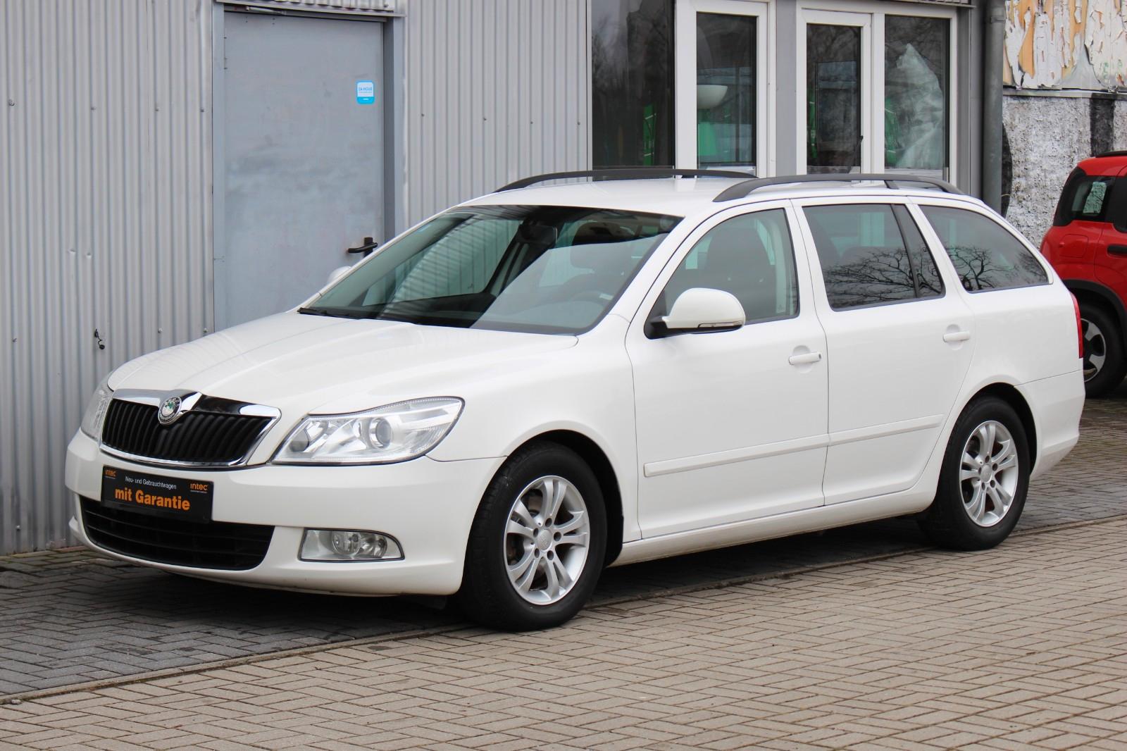 Skoda Octavia Combi Family+Klimaaut+Standhzg+Navi+AHK