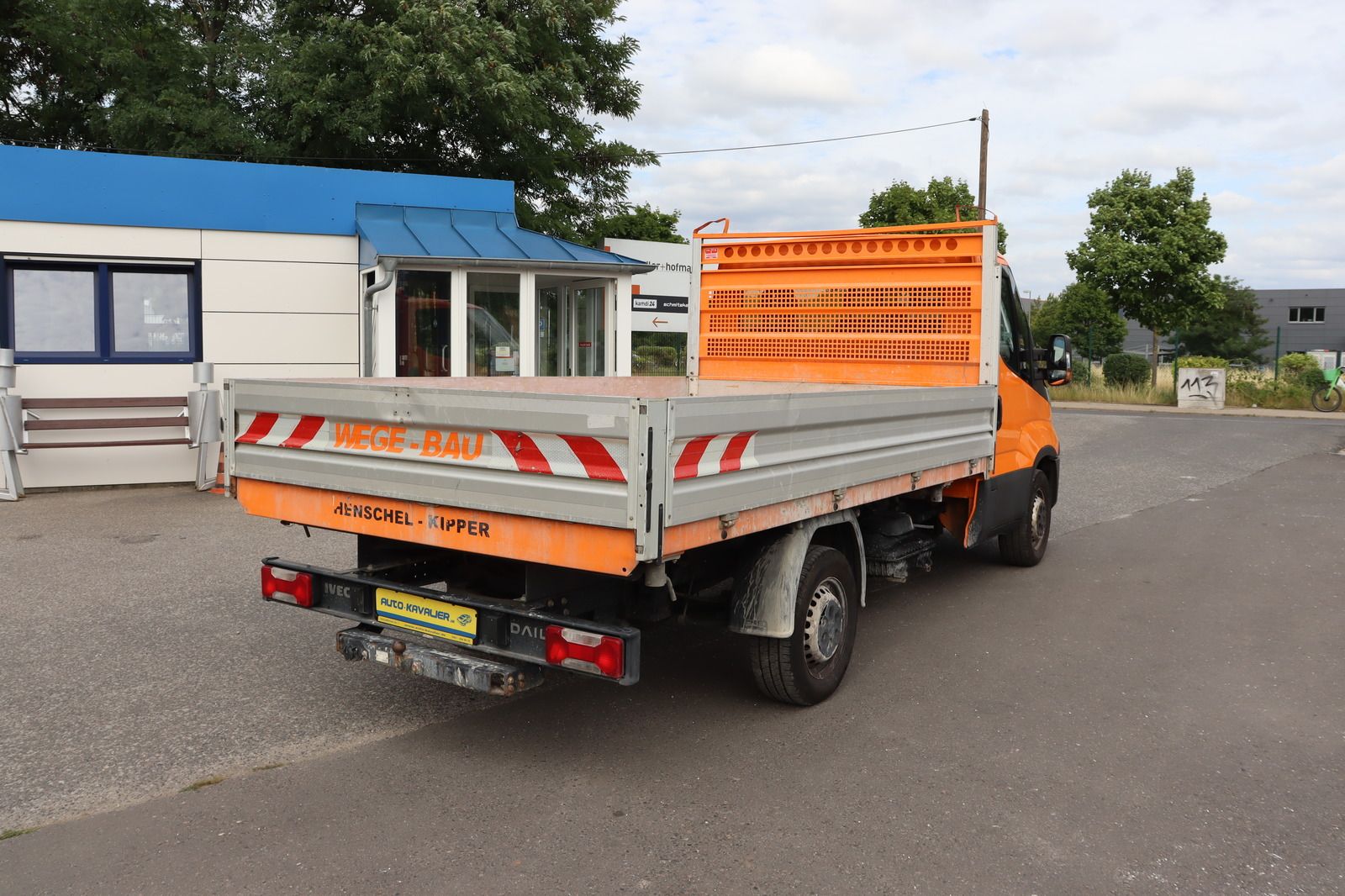 Fahrzeugabbildung Iveco Daily 35S15 3.0 D Kipper * AHK * bis 3.5t 35 150