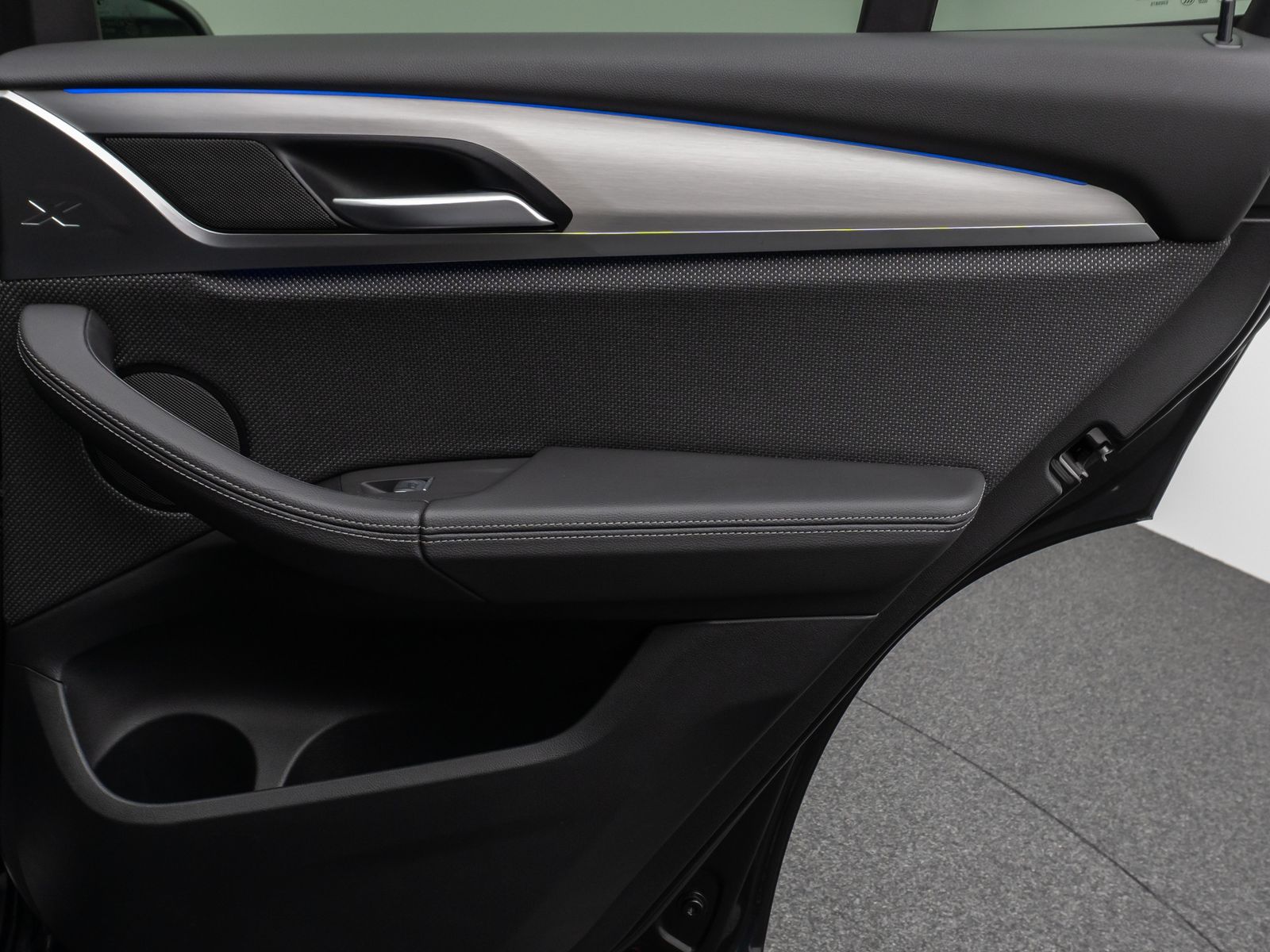 Fahrzeugabbildung BMW X3 xD20d xLine Panorama 360°DAB HiFi AHK Komfort