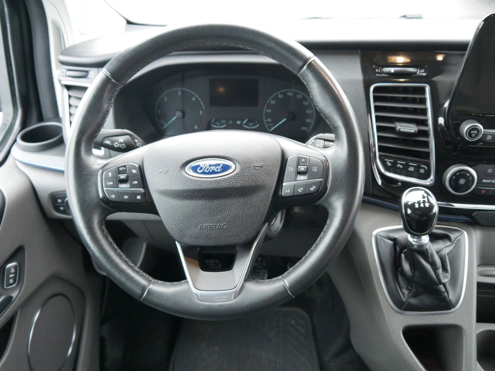 Ford Tourneo Custom Active Xenon BLIS ACC AHZV foto 9