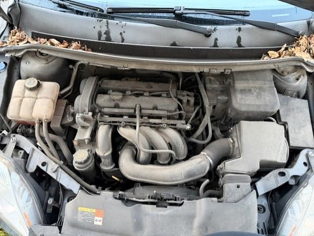 Ford Focus 2009 — photo 13