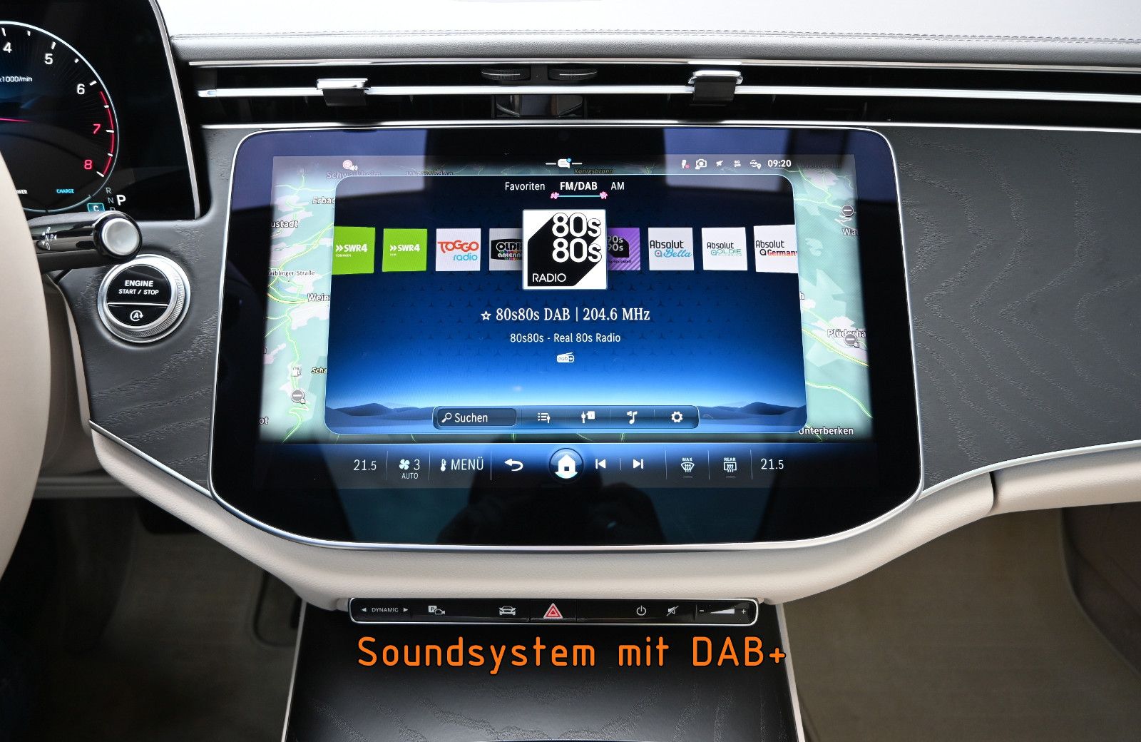 Fahrzeugabbildung Mercedes-Benz E 200 T Avantgarde Adv. °ACC°AHK°PANORAMA°8-FACH