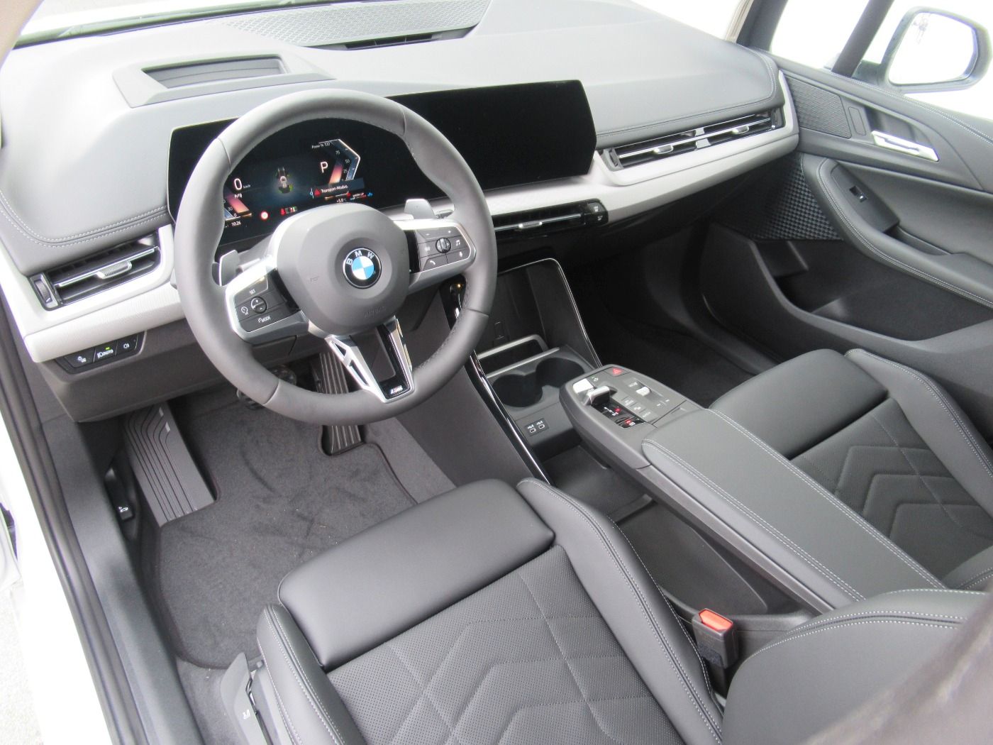 Fahrzeugabbildung BMW 220i Active Tourer BSI/HeadUp/DriveAssistant