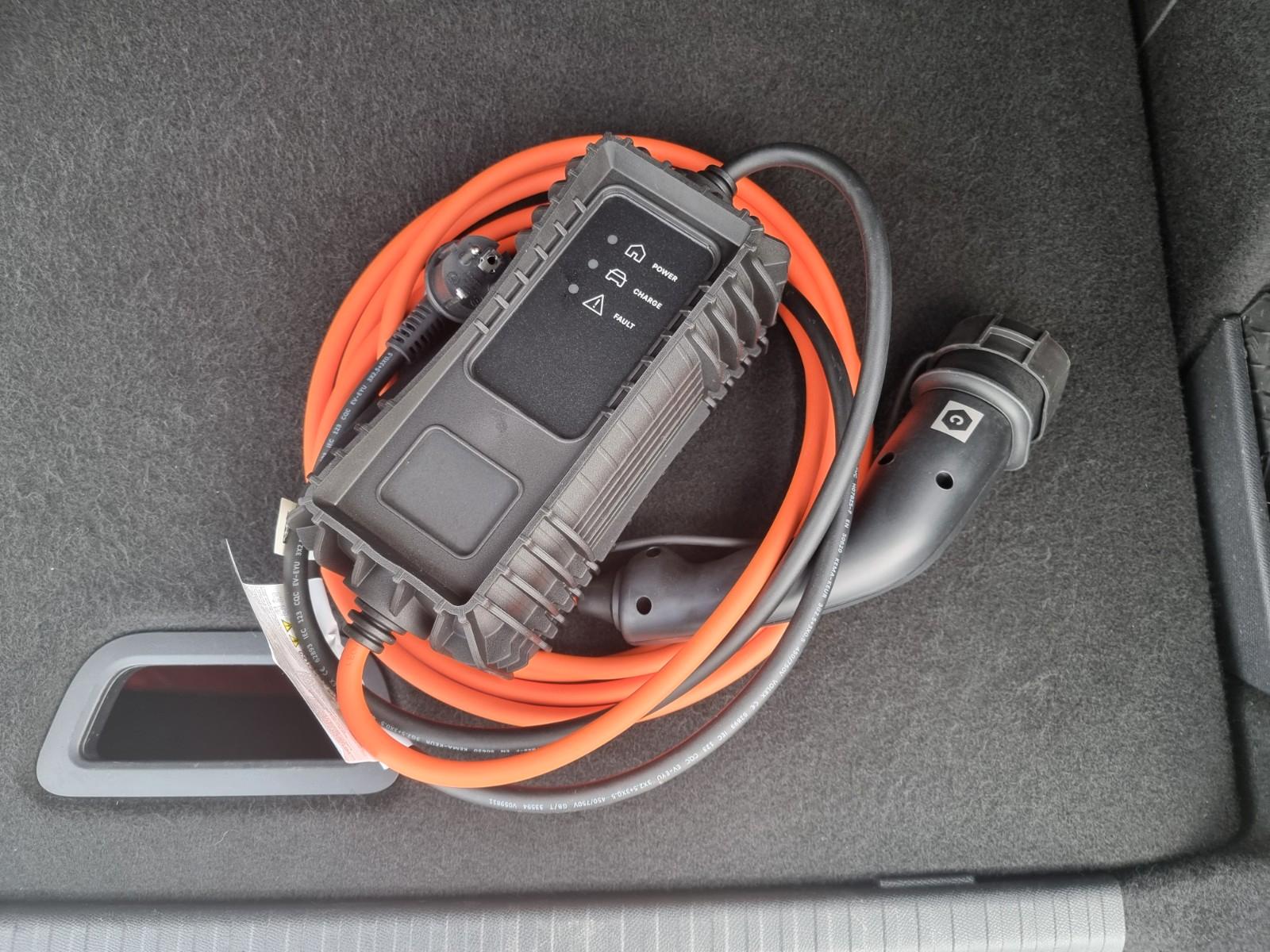 Citroën ë-C4 Lim. Feel Pack *KLIMA*TEMPO*CAM*NAVI*SHZ