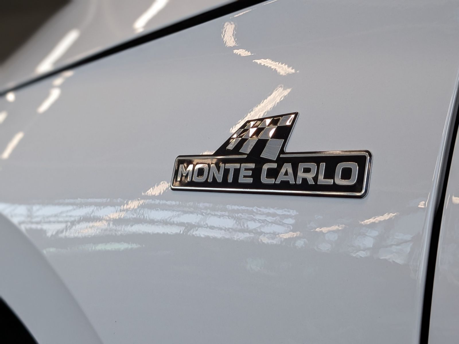 Fahrzeugabbildung SKODA Kamiq 1.5 TSI DSG Monte Carlo Pano Matrix 5J.GAR