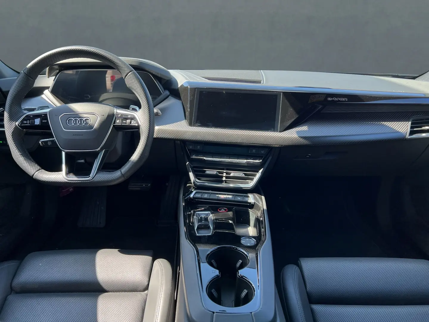 Audi e-tron GT quattro Allrad Sportpaket HUD AD Panor