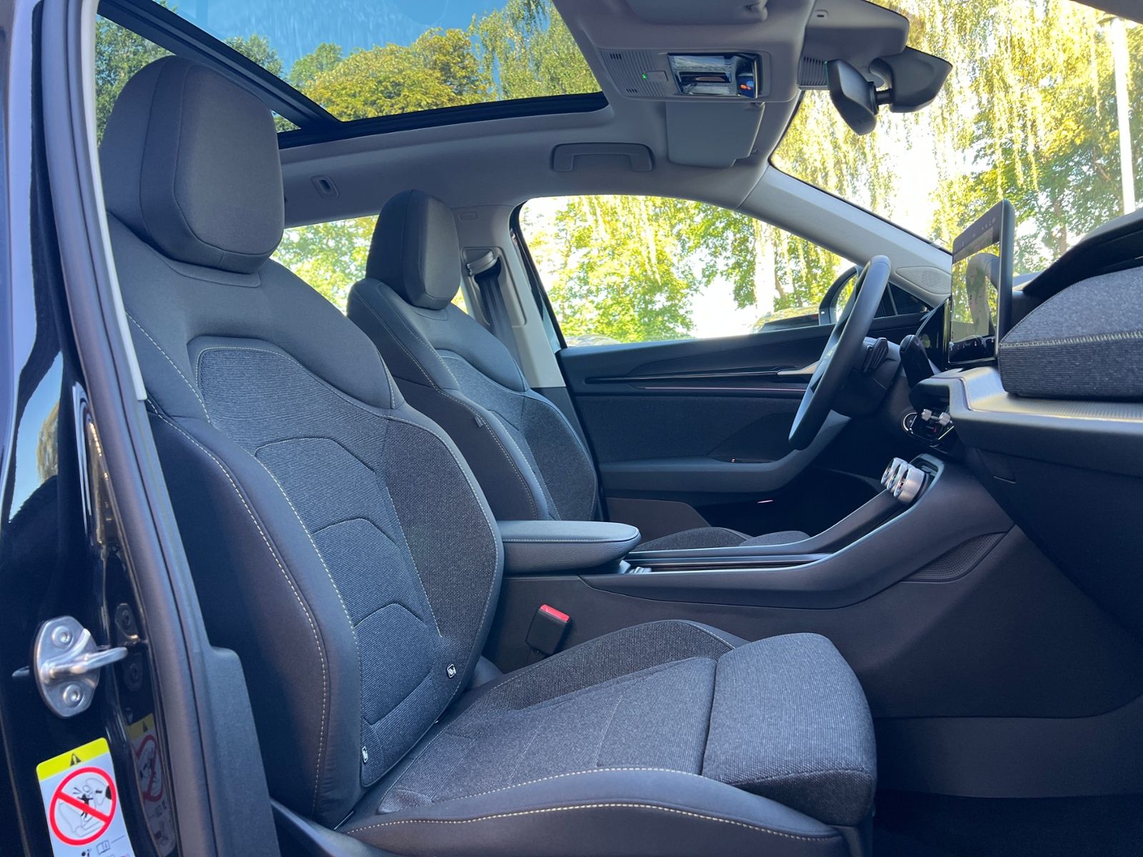 Fahrzeugabbildung SKODA Kodiaq Selection 2.0 TDI DSG *AHK,LED,Navi,Panor