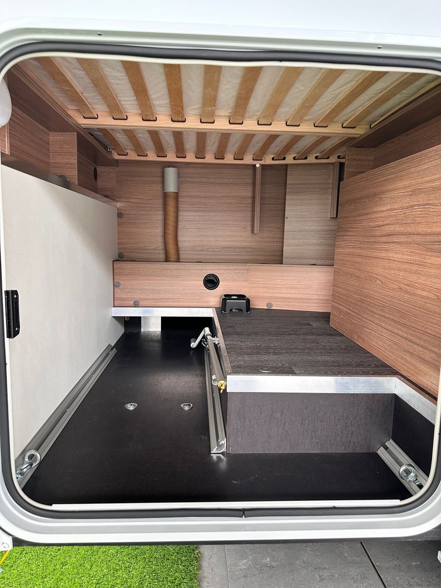 Fahrzeugabbildung Knaus Van TI VANSATION 550 MF AHK Rahmenfenster L-Sit