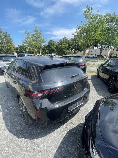 Fahrzeugabbildung Opel Astra L 1.2 Turbo Ultimate AT// Navi  AHK  RKF