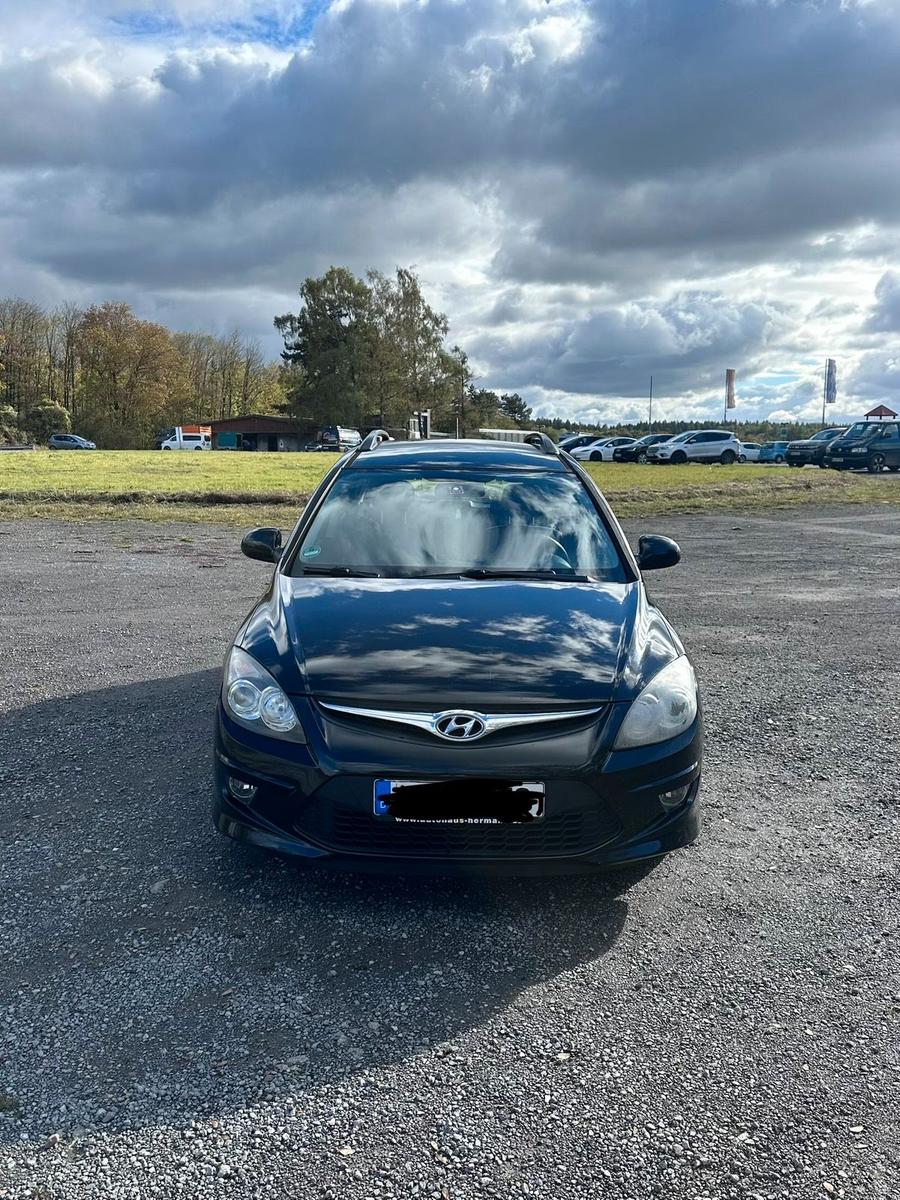 Hyundai i30 2011 — photo 7