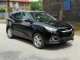 Hyundai ix35 Premium AWD *Navi*Leder*Cam* - Hyundai ix35 mit Benzin-Antrieb: Automatik