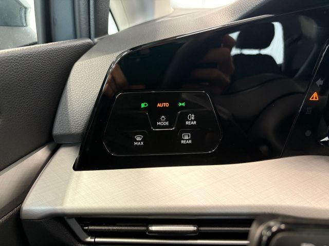 Golf VIII Variant Life 1.5 eTSI DSG LED ACC