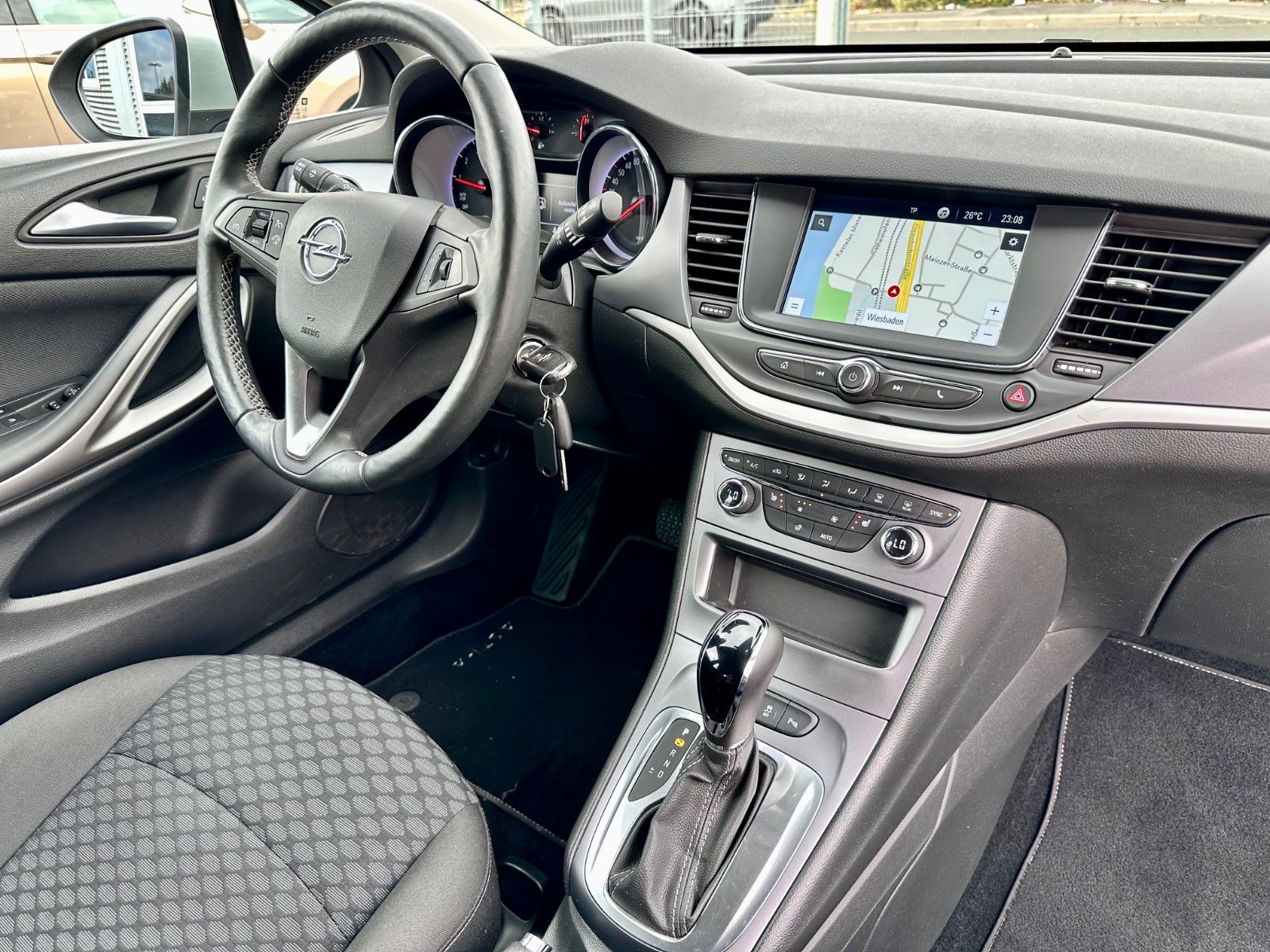 Fahrzeugabbildung Opel ASTRA K SPORTS TOURER 120 JAHRE*AUTOM+MOD.2020