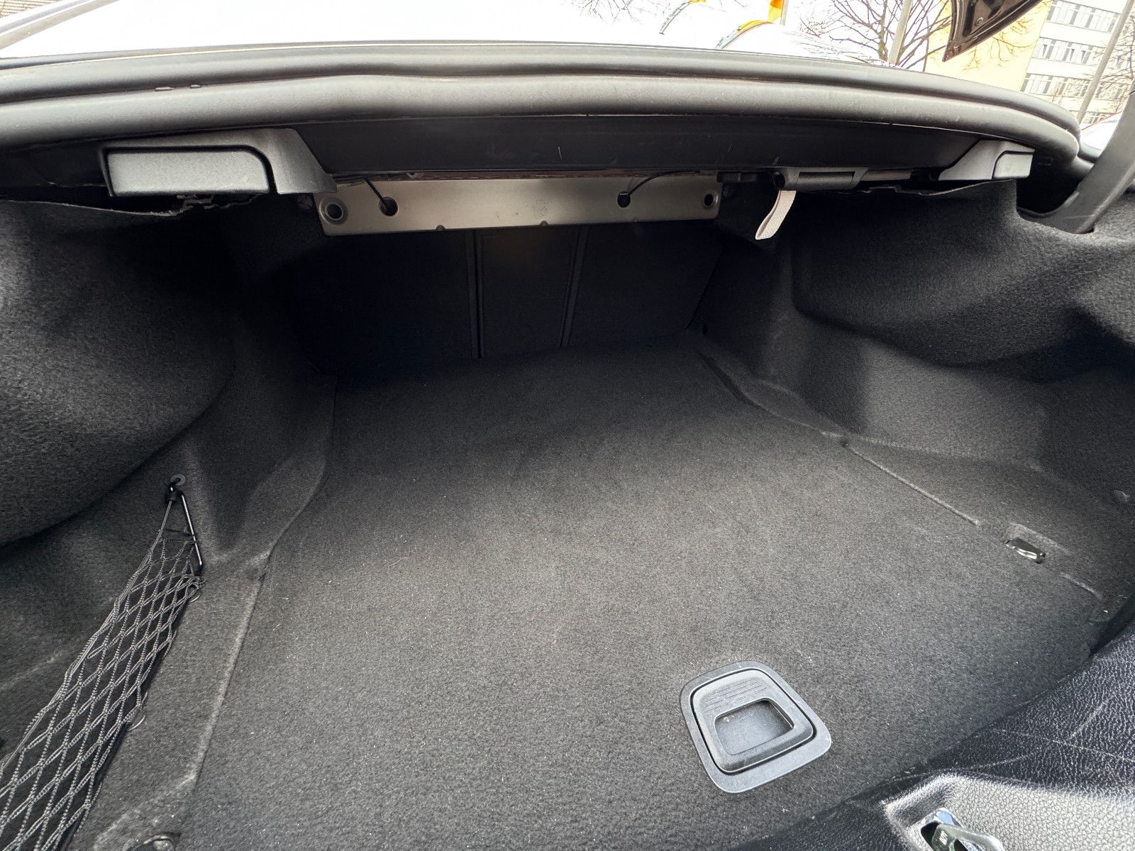 Fahrzeugabbildung Mercedes-Benz E 300 Coupe 9G 2X AMG LINE PANORAMA MBUX 20 ZOLL
