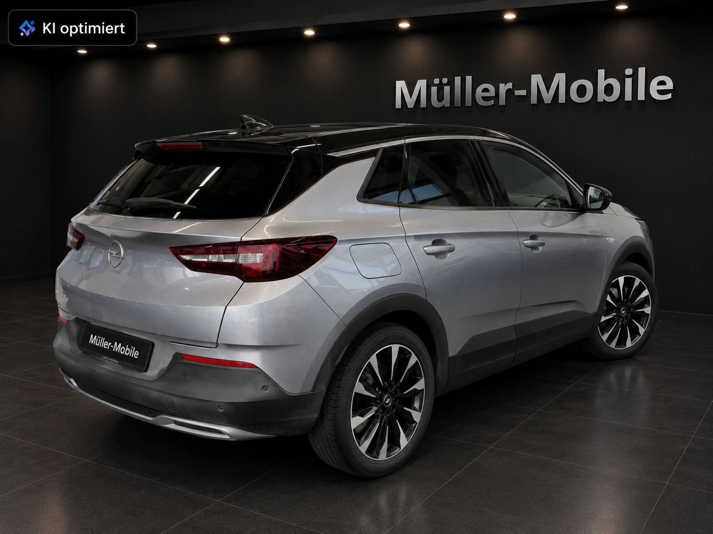 Fahrzeugabbildung Opel Grandland X 1.6 Ultimate Aut. PANORAMA LEDER ACC