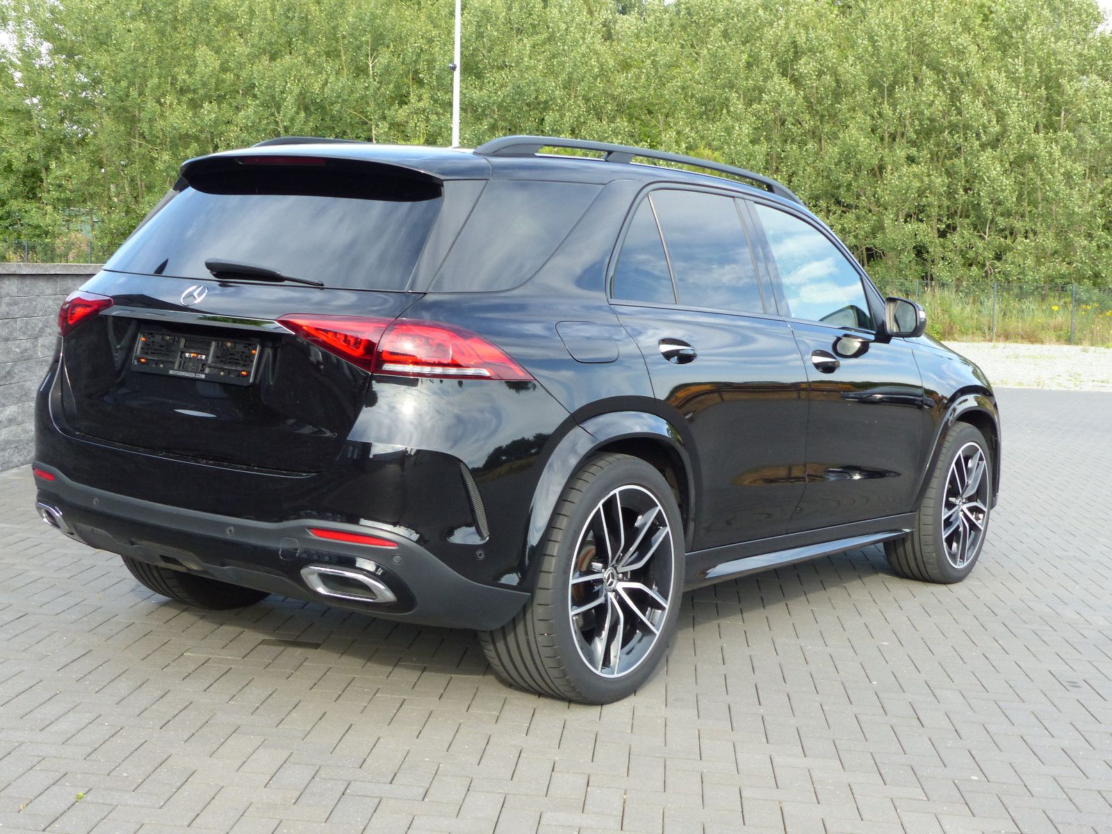 Fahrzeugabbildung Mercedes-Benz GLE 400 d 4Matic AMG*Bur,Night,Pano,AHK*