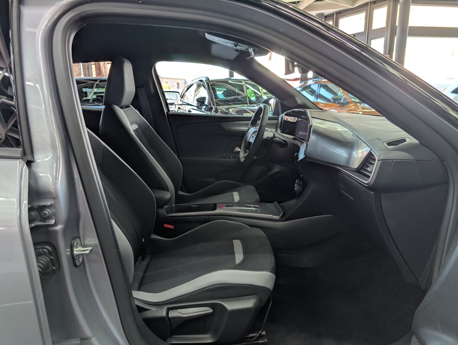 Fahrzeugabbildung Opel Mokka GS BLACK INTEL LUX TECH KAM SHZ BHL VIRT