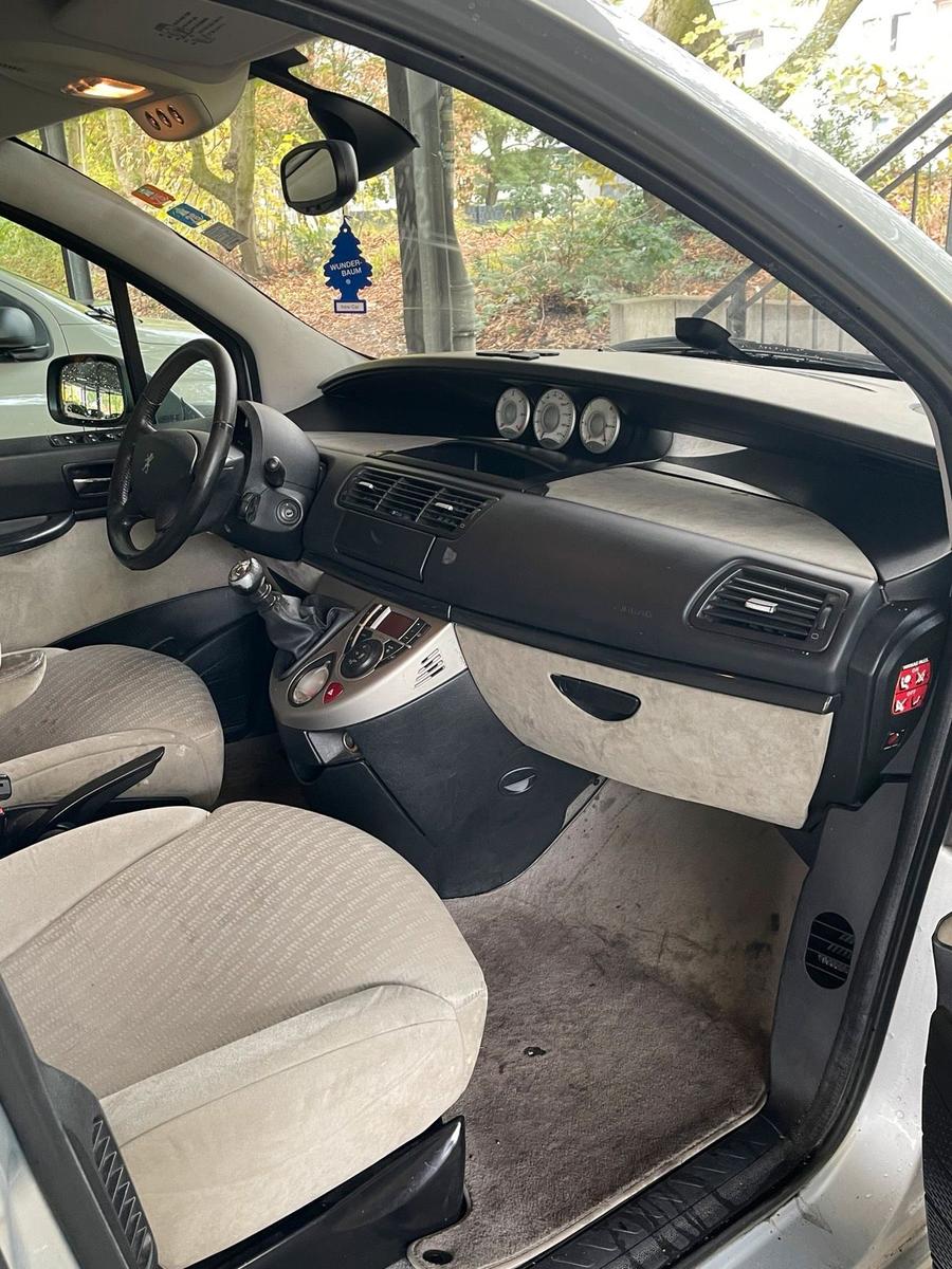 Peugeot 807 2008 — photo 14