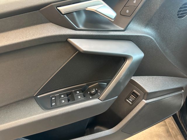 Audi A3 Limousine 30 TFSI advanced *LED*Virtuel*NAVI*