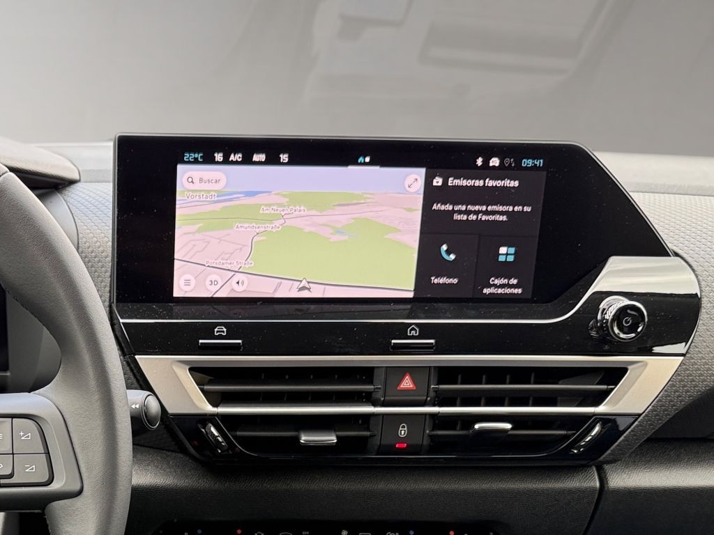Fahrzeugabbildung Citroën C4 Hybrid 145 COLLECTION + Winter Paket