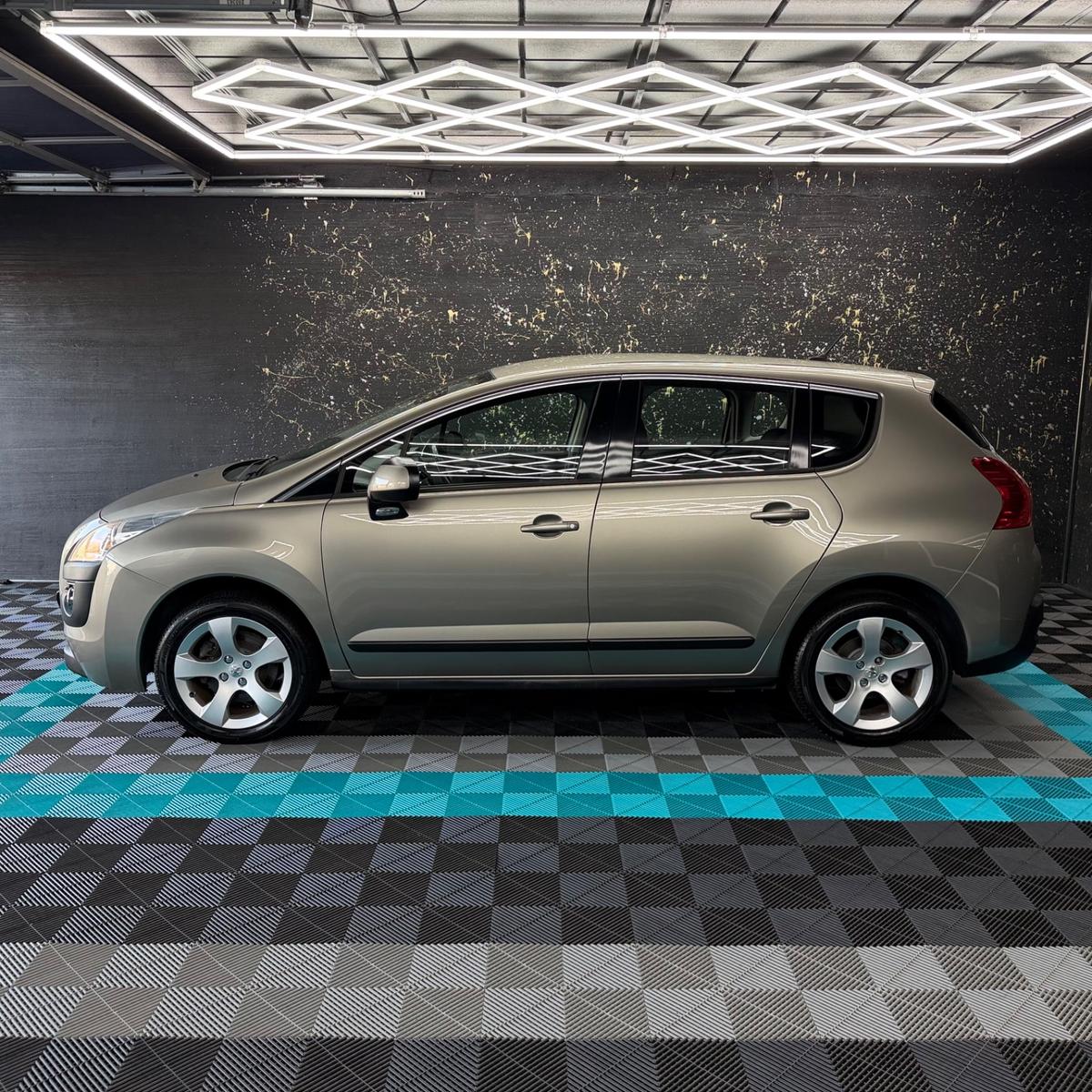 Peugeot 3008 Active/SHZ/TEMPO/AHK/AUT.