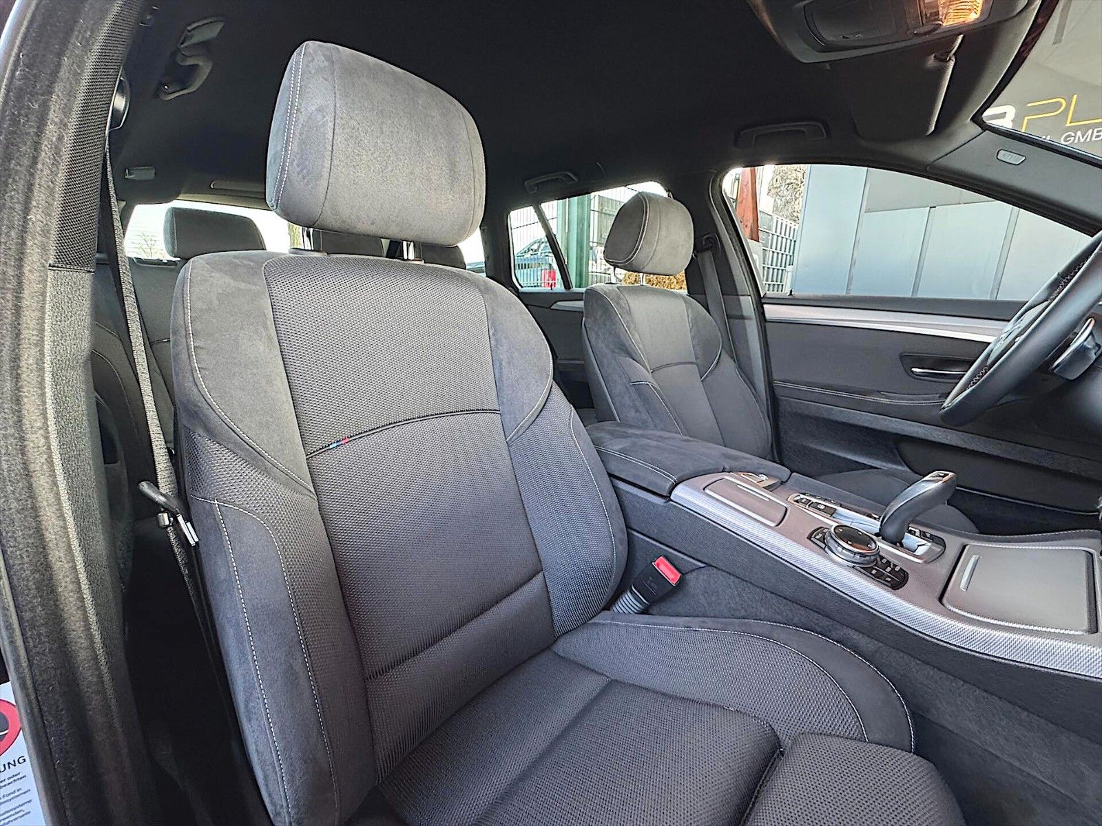 Fahrzeugabbildung BMW 520d xDrive M-Sport Shadow *LED*Head Up*Kamera*