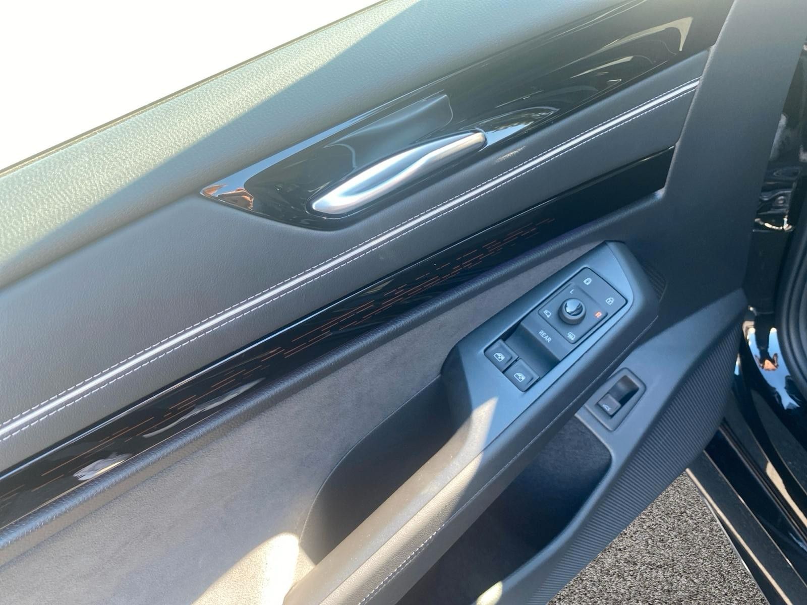 Fahrzeugabbildung Volkswagen ID.7 Tourer Pro S AHZV Harman/Kardon