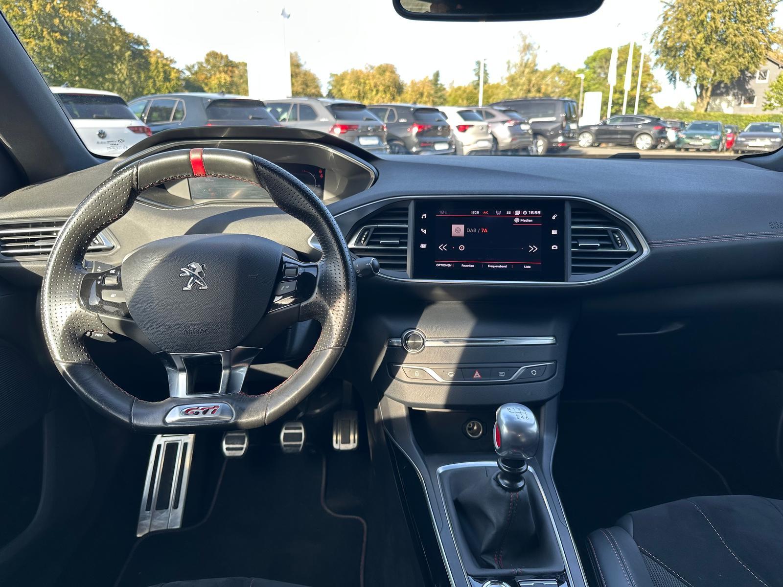 Peugeot 1.6 PureTech GTi*Navi*SHZ*el.Sp*Klima*SPS*Touch