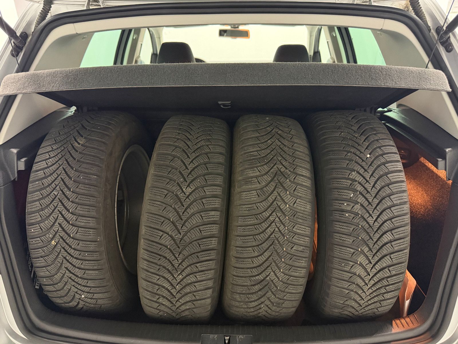 Fahrzeugabbildung Volkswagen Golf VI Highline/eGSD/ALCANTARA/KLIMAA./1.HAND