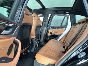 Fahrzeugabbildung BMW X3 sD30i xLine SAG Panorama Kamera HUD HiFi LED