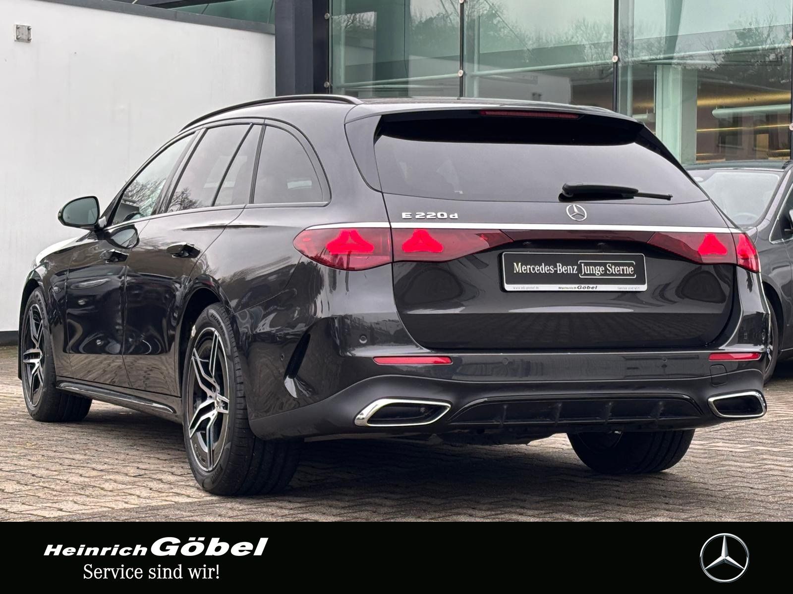 Fahrzeugabbildung Mercedes-Benz E 220 T d AMG Line-ADV WP AHK NP KAM WP VZA AMB+