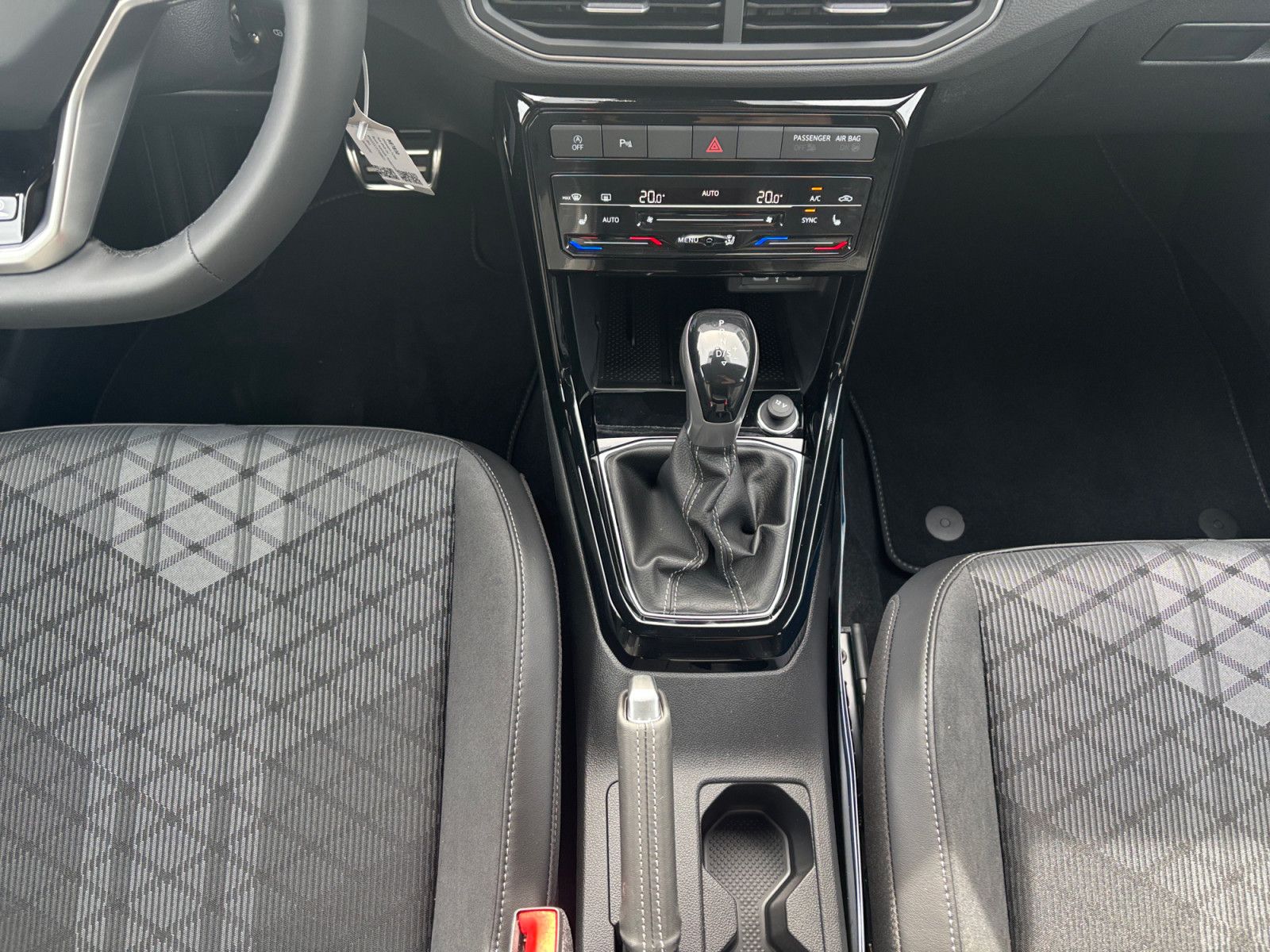 Volkswagen T-Cross - Bild 8