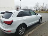 Audi Q5 2.0 TFSI 132kW quattro - - Audi Q5 aus 2012 mit Benzin-Antrieb