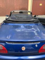 MGF 1.8i - - blaue MG MGF