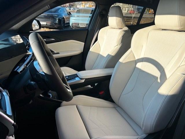 BMW X2 xDrive20d/M-Pro/Black-Beige/Pano/HUD/Full – 11