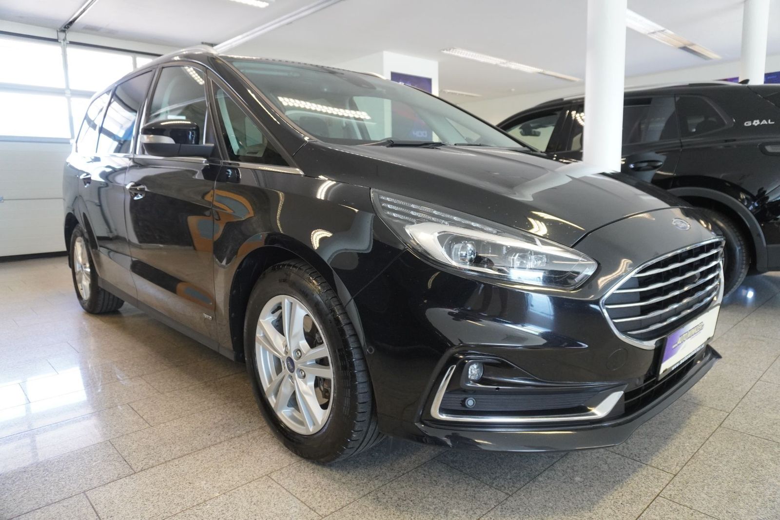 Ford Galaxy Titanium AWD Aut. AHV/LED/Navi imagem 3